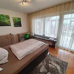Gaestehaus Aurelia Lägenhet *